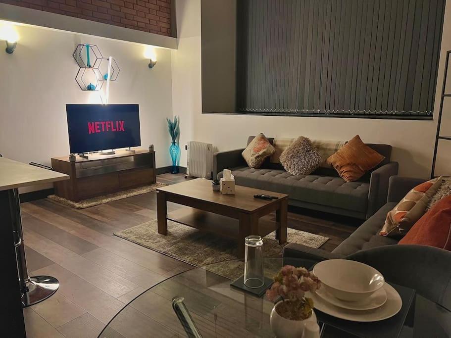 Cityzenretreat - Mezzanine Apartment Sleeps 4 Sheffield City Centre Exterior photo
